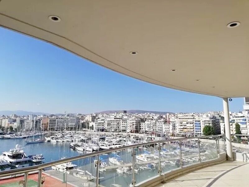 Luxury Seafront Apartment in Piraeus Athens 15