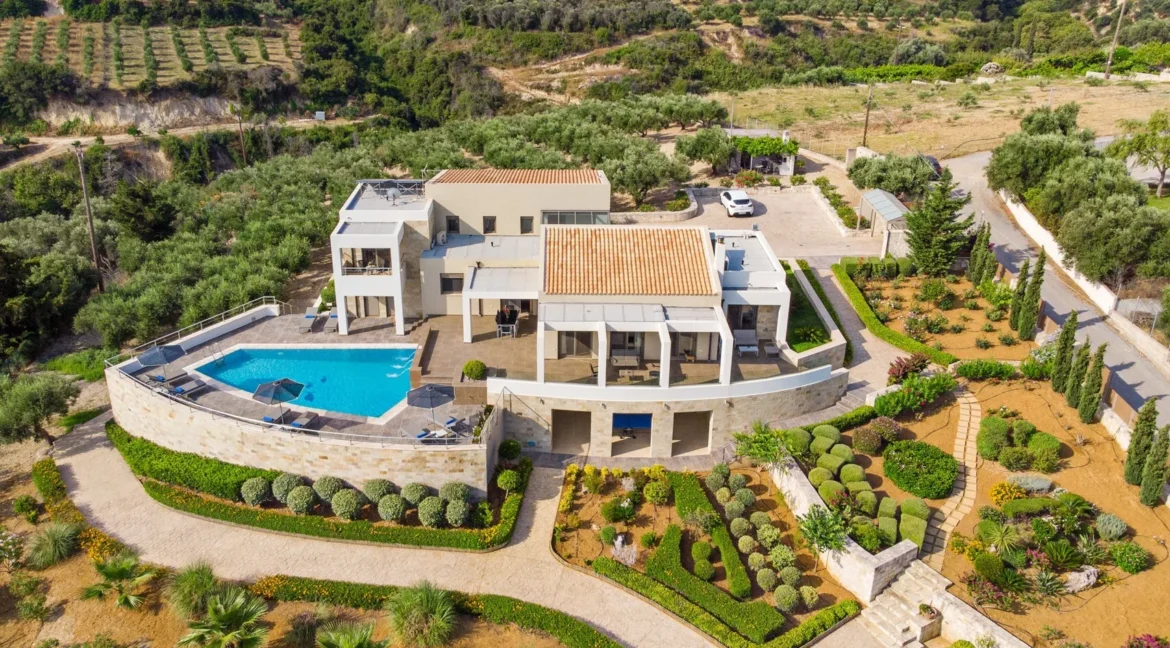 Luxurious sea-view villa in Rethymno Crete for Sale