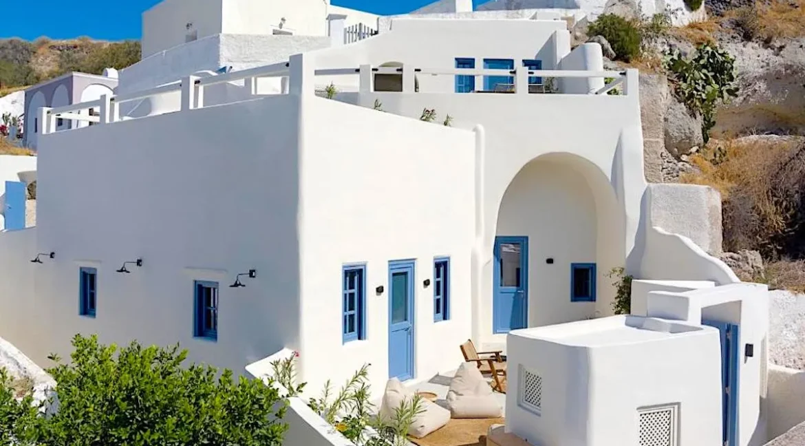 Exclusive 4 Cave Villas for sale Santorini Greece, Vothonas