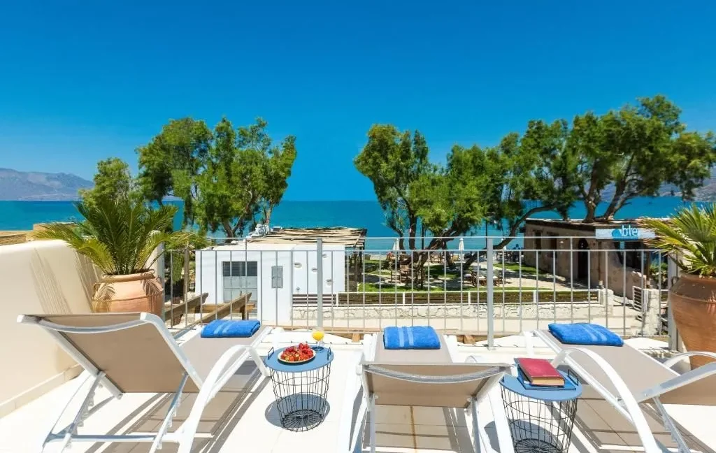 Seafront House for sale in Crete,  Kissamos