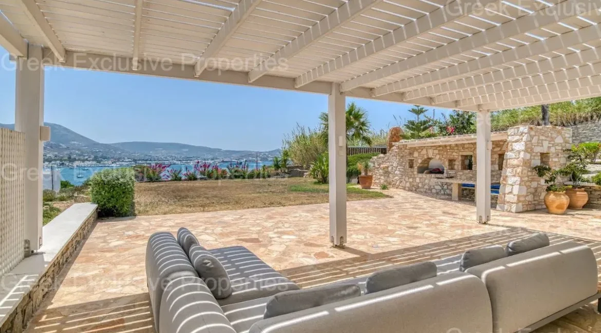 Seaview Villa for Sale in Paros, walking distance to the beach