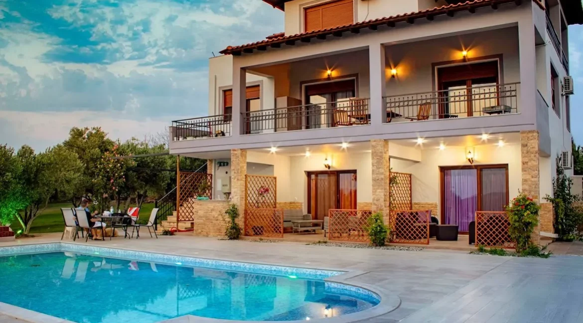 Luxury Villa for Sale in Chalkidiki Nea Moudania