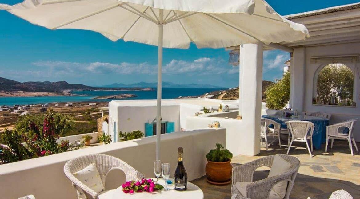 Houses in Antiparos Island, Villas for sale Antiparos Greece, Paros Antiparos Properties for Sale