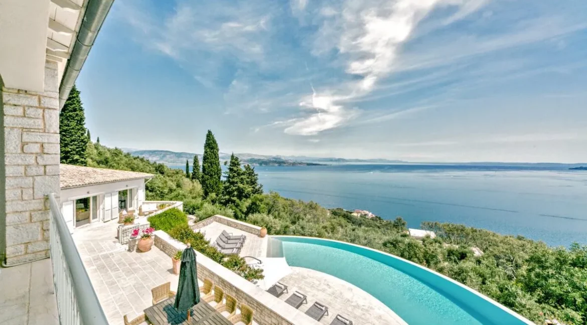 Luxurious Hilltop Retreat in Nissaki, Corfu for sale