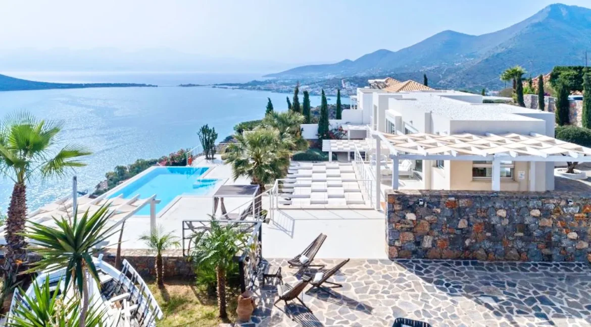 Luxury Villa For Sale in Crete Agios Nikolaos