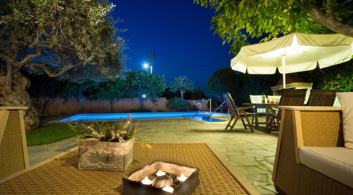 Villa for Sale in Chania Akrotiri