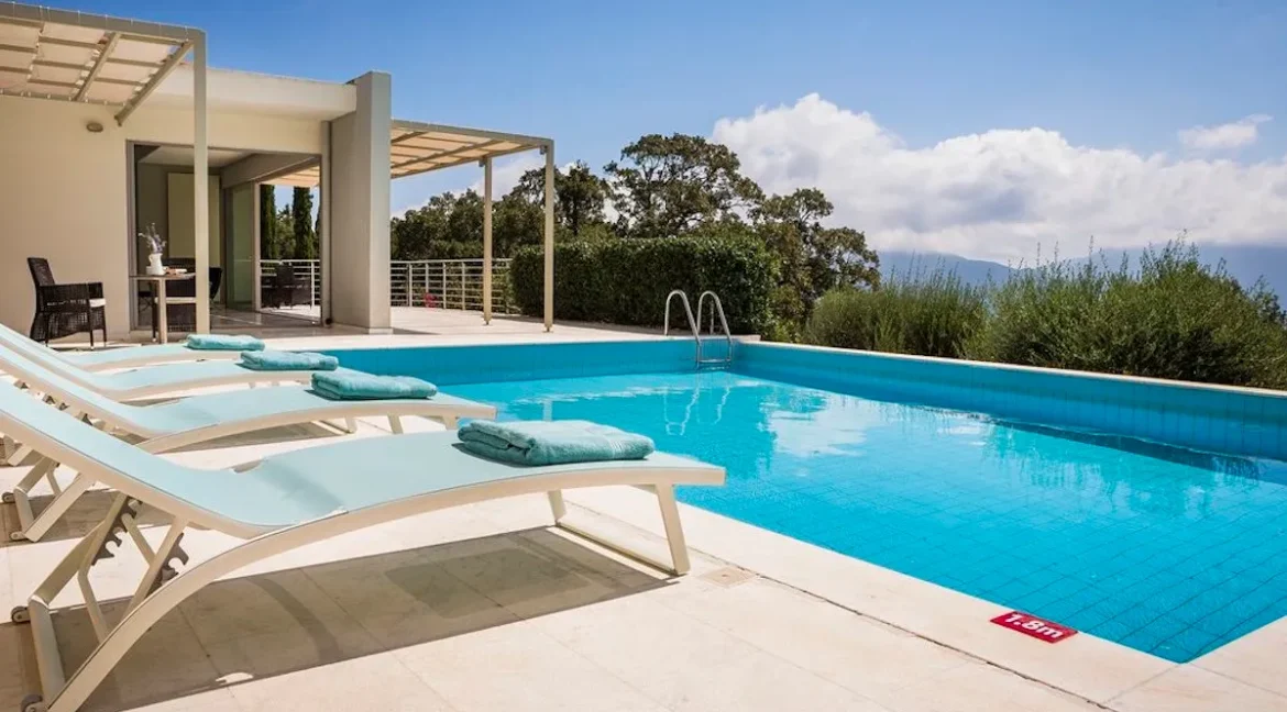 Furnished villa in Kefalonia for sale