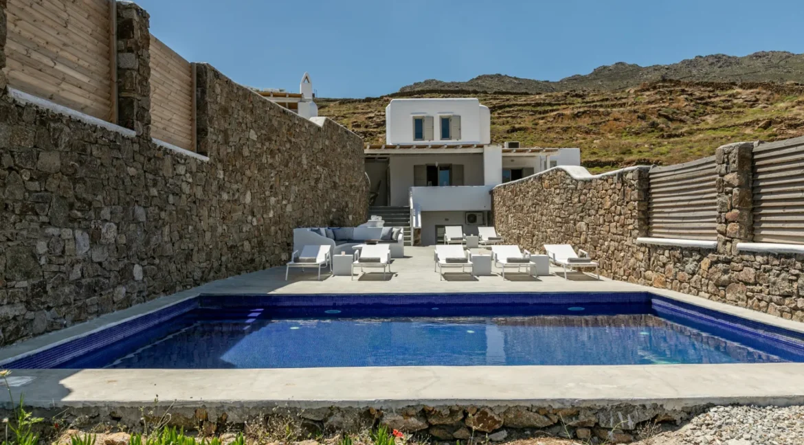 Luxury Villa for Sale in Mykonos – Panormos