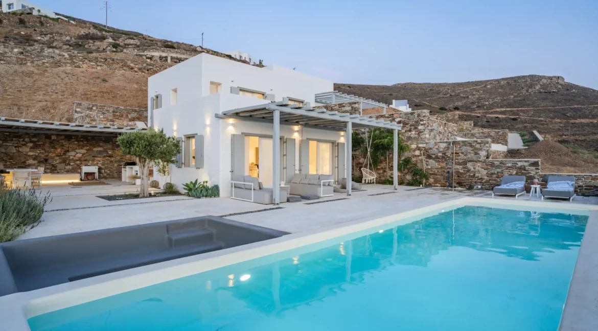villa for sale Syros island Greece