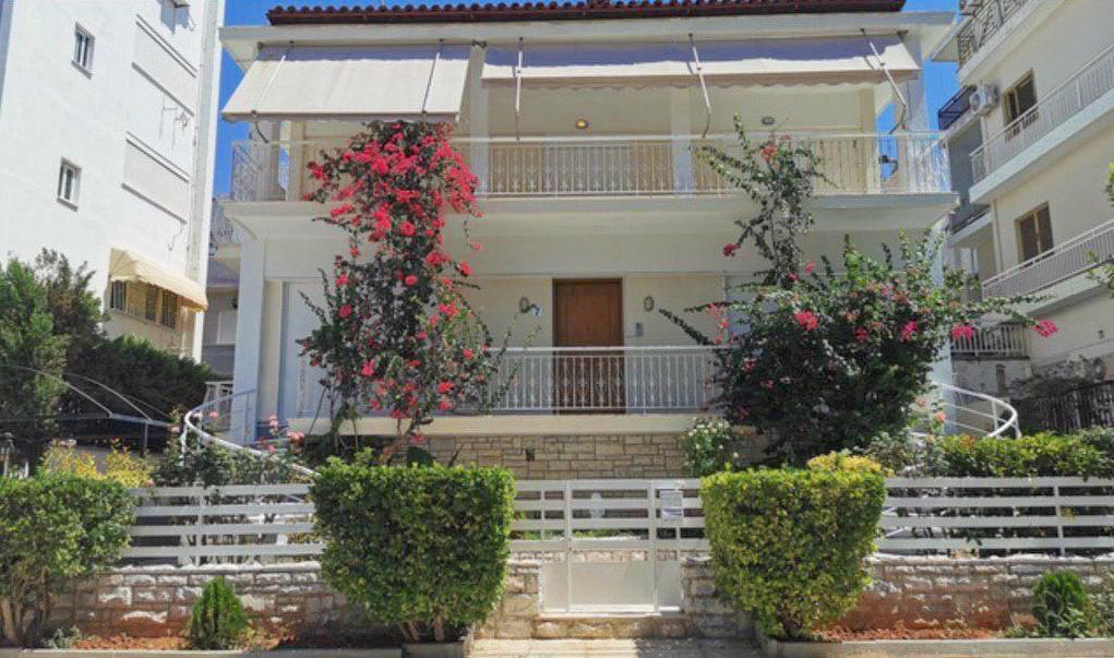 Detached house in Athens South, Properties in Athens Greece