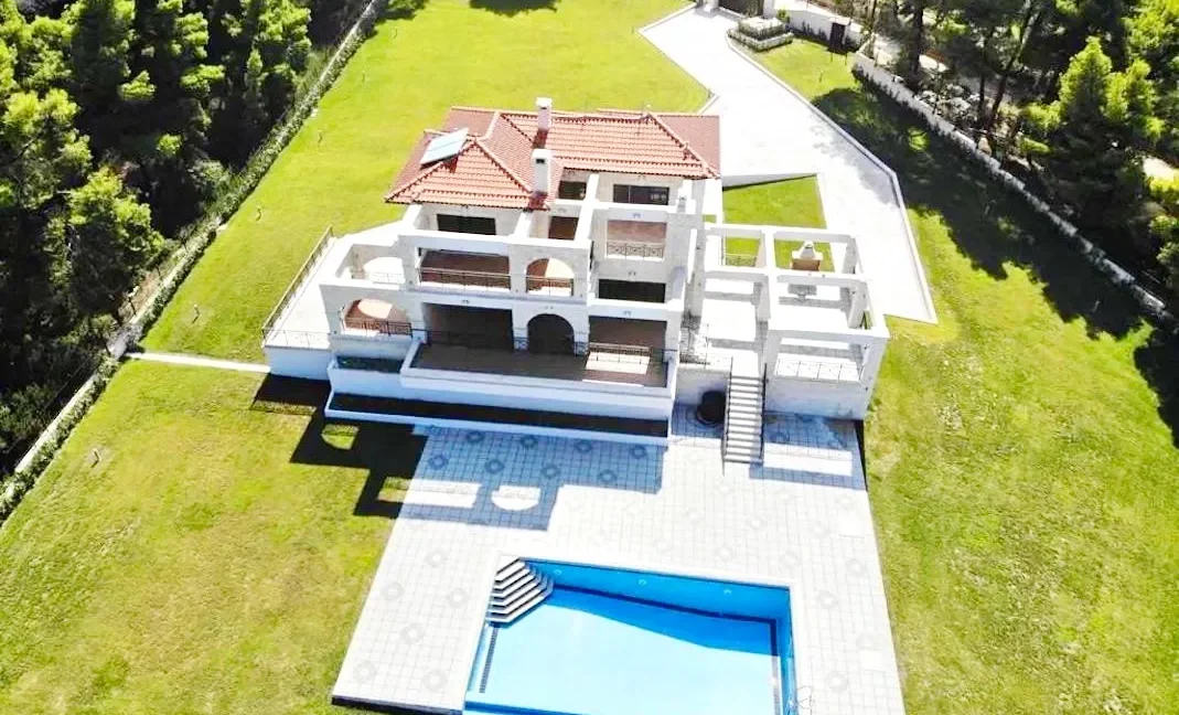 Villa for Sale in Paliouri Halkidiki, Greece