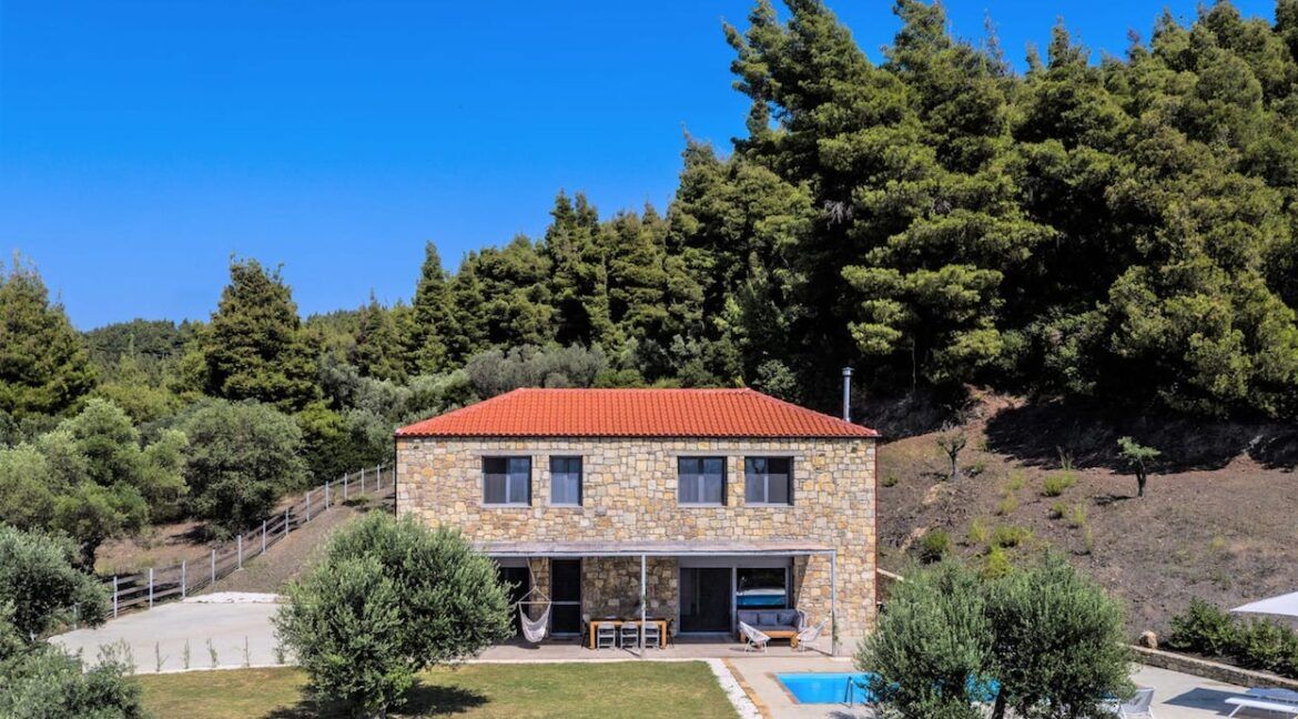 Beautiful villa Sithonia Halkidiki. Hill top Villa Halkidiki Greece for sale